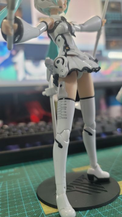 机音少女 初音未来 ［MARUTTOYS版］与 TAMOTU［初音未来版］