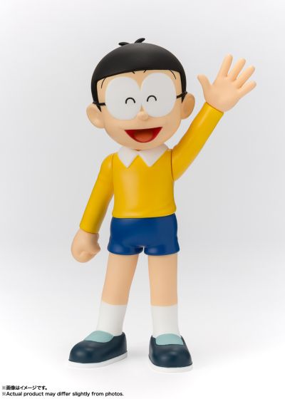 FiguartsZERO  哆啦A梦 野比大雄