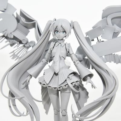 PLAMATEA 初音未来 16周年纪念款