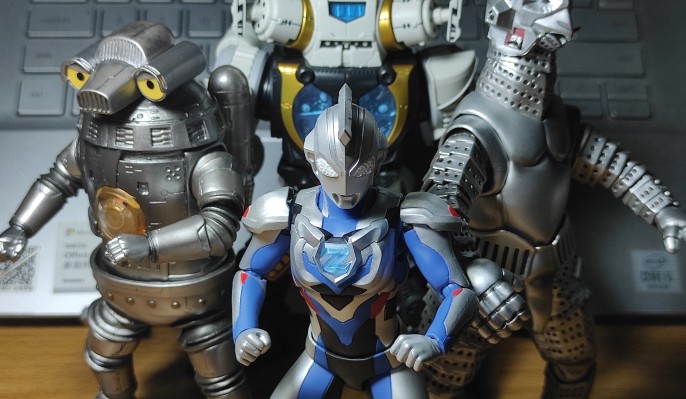 S.H.Figuarts 泽塔奥特曼 怪兽应对特殊空降机甲2号机 乌英达姆