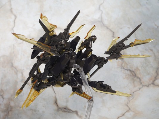 机甲少女 黑皙魔鹫