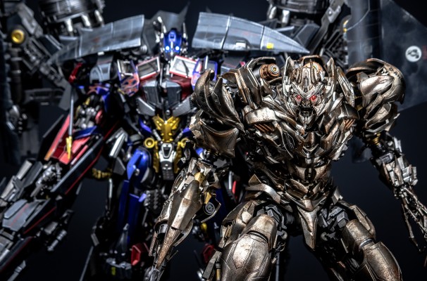 DLX 变形金刚2 威震天