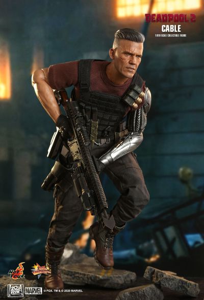 MMS583 死侍2：我爱我家 电索 珍藏人偶