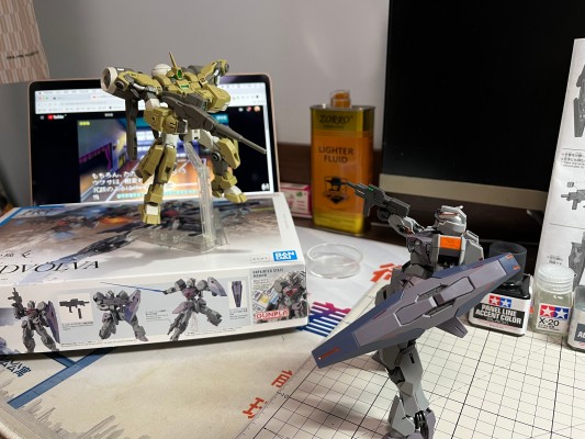 HG 机动战士高达 水星的魔女 学院重骑机