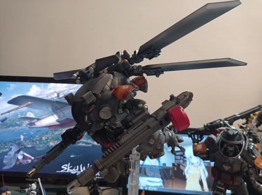 铁骸06空天作战机甲轰击型