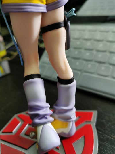 美少女雕像 变形金刚  大黄蜂