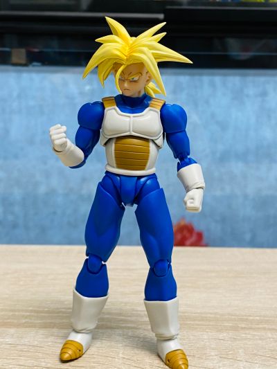 S.H.Figuarts  超级赛亚人特兰克斯-身藏超凡之力-