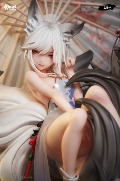 画狐 墨离