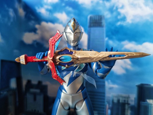 S.H.Figuarts 德凯奥特曼 奇迹型