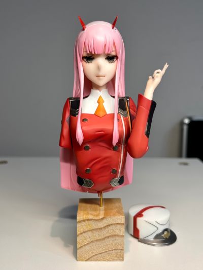 DARLING in the FRANXX 02 1/7胸像