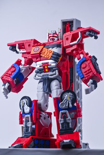 变形金刚Encore 终极擎天柱