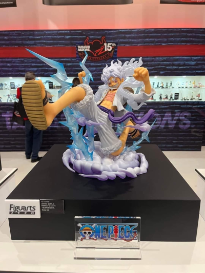 FiguartsZERO [超激战]  航海王 蒙奇·D·路飞 -5档 巨人-