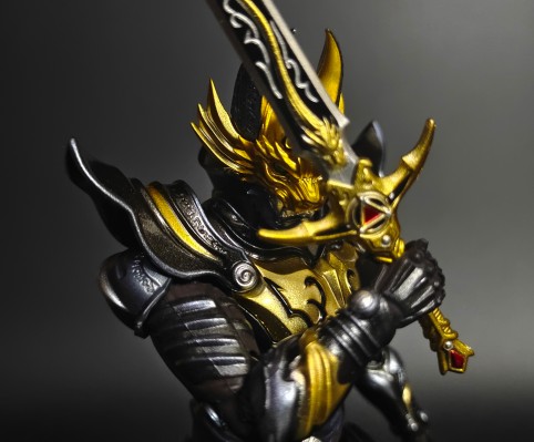 S.H.Figuarts  黄金骑士 牙狼（流牙版）