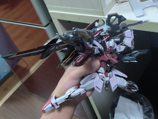 METAL BUILD 机动战士高达SEED DESTINY ASTRAY 神兵型强袭装备（新生强袭版）
