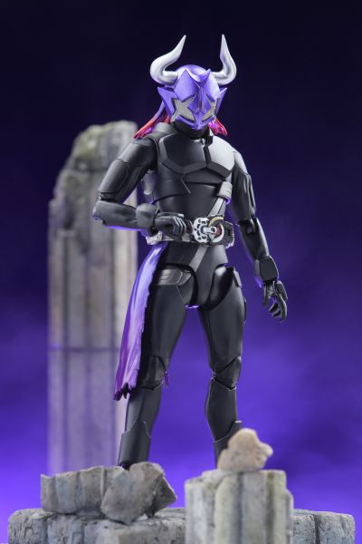 S.H.Figuarts  假面骑士霸牛 僵尸形态