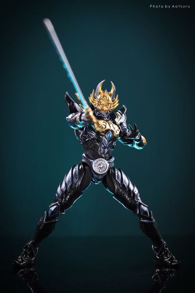 S.H.Figuarts  黄金骑士 牙狼（流牙版）