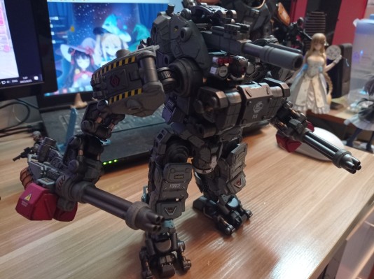 钢骨H09格斗机甲 银色守卫者