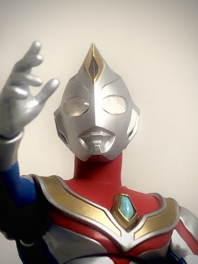 S.H.Figuarts（真骨雕制法） 戴拿奥特曼 闪亮型