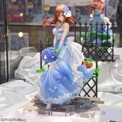 电影 五等分的新娘 中野三玖 鲜花礼服