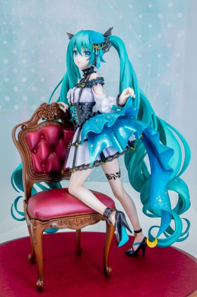 世界计划多彩舞台！feat. 初音未来 初音未来 Rose Cage