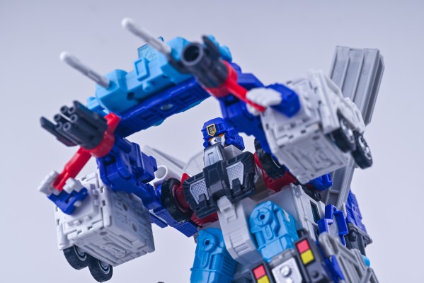 变形金刚Encore 终极擎天柱