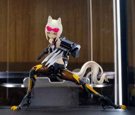 雪滴花计划 黑色泳装形态 WOLF-001迅狼