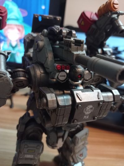 钢骨H09格斗机甲 银色守卫者