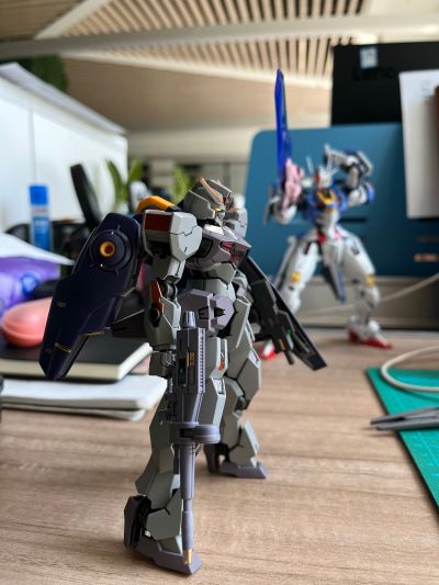 HG 机动战士高达 水星的魔女 学院重骑机