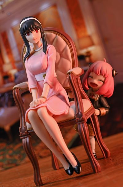 间谍过家家 全家福 约尔·福杰