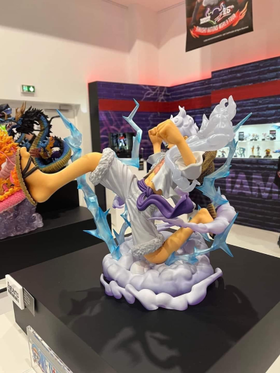 FiguartsZERO [超激战]  航海王 蒙奇·D·路飞 -5档 巨人-