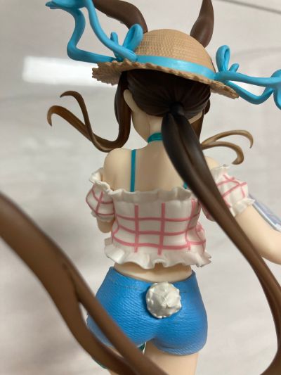 明日方舟 阿米娅 泳装