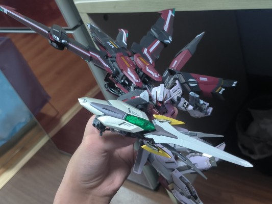 METAL BUILD 机动战士高达SEED DESTINY ASTRAY 神兵型强袭装备（新生强袭版）