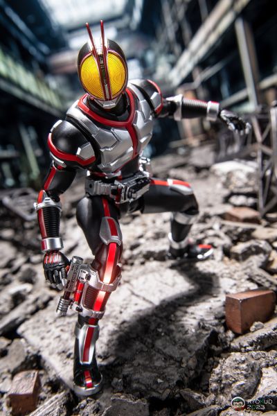 S.H.Figuarts（真骨雕制法） 假面骑士555