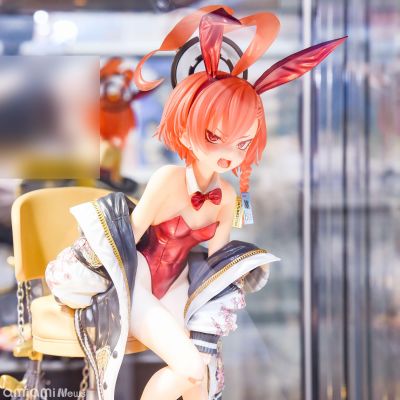 蔚蓝档案 美甘尼禄 兔女郎