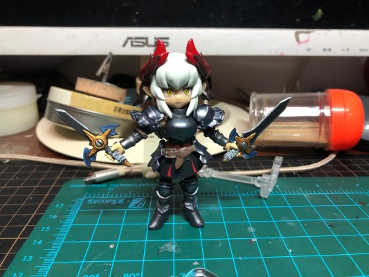 勇者斗扭蛋~迷雾森林的引路人篇~