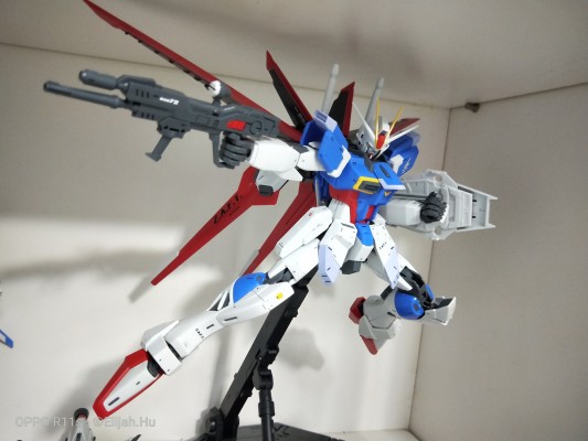 MG 机动战士高达SEED DESTINY 威力型脉冲高达