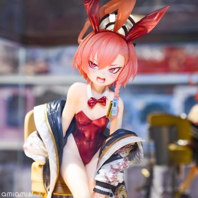 蔚蓝档案 美甘尼禄 兔女郎