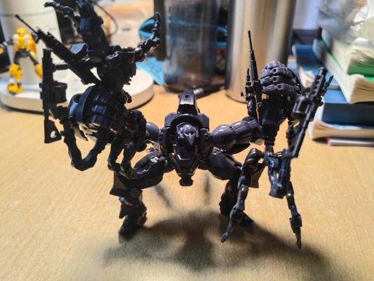 六角机牙 ALTERNATIVE 追踪机械犬