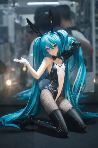 B-style 初音未来 兔女郎 三目YYB版