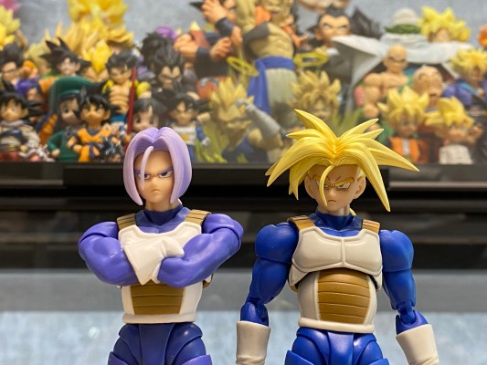 S.H.Figuarts  超级赛亚人特兰克斯-身藏超凡之力-