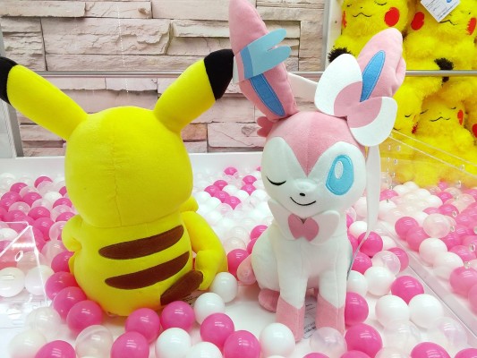 宝可梦毛绒玩偶 休闲时光 皮卡丘 仙子伊布