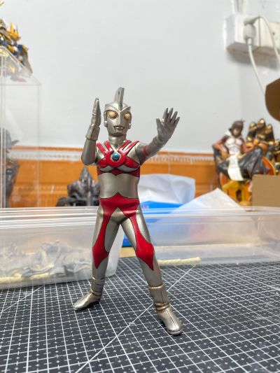 大怪兽系列 艾斯奥特曼 登场造型版