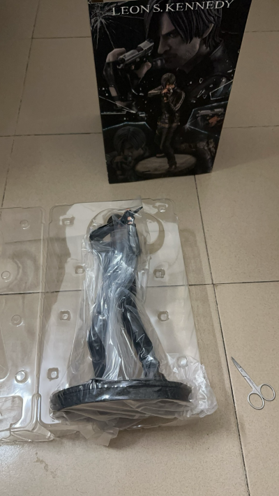 ARTFX 生化危机 复仇 里昂・史考特・肯尼迪 新包装