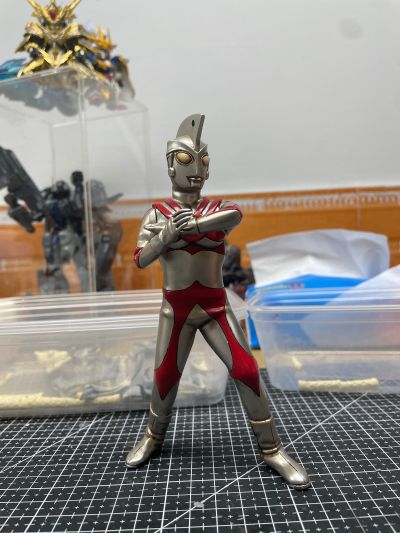 大怪兽系列 艾斯奥特曼 登场造型版