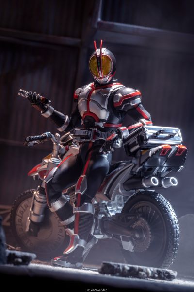 S.H.Figuarts（真骨雕制法） 假面骑士555