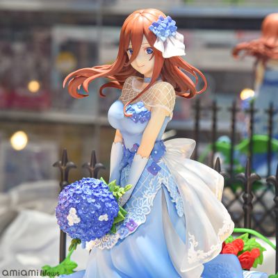 电影 五等分的新娘 中野三玖 鲜花礼服