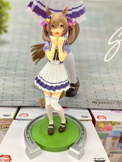 赛马娘  醒目飞鹰