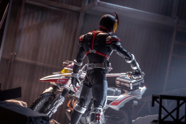 S.H.Figuarts（真骨雕制法） 假面骑士555