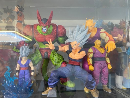 S.H.Figuarts   橙色比克