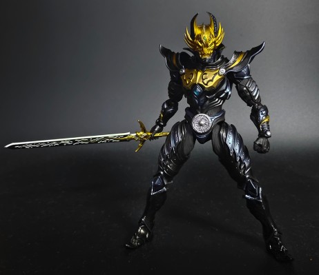 S.H.Figuarts  黄金骑士 牙狼（流牙版）